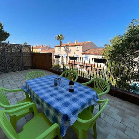 Apartment Port Cogolin With Garden View Grimaud Exteriér fotografie